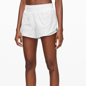 Lululemon Hotty hot short “4 long